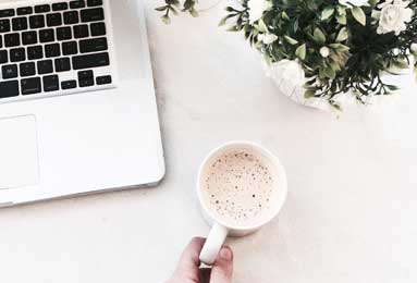 2018年NBA焦点对决：湖人VS骑士，詹姆斯闪耀新秀崛起